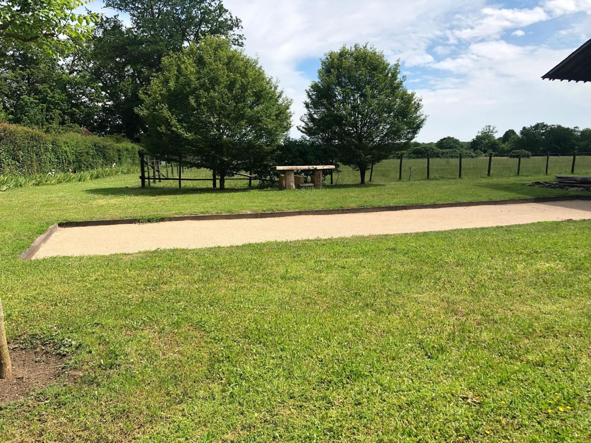 Gite Charmant Avec Piscine Chauffee, Tennis Et Jardin Pres De Beaumont-Sur-Sarthe - Fr-1-410-214 Villa Maresché Eksteriør bilde